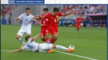 Kontroversi VAR Timnas Indonesia U-23 vs Uzbekistan: Potensi Penalti Berubah Dropped Ball