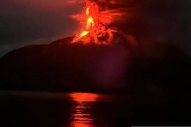 Aktivitas Vulkanik Gunung Ruang Kembali Meningkat dengan Adanya Guncangan Gempa Bumi Terasa Intens