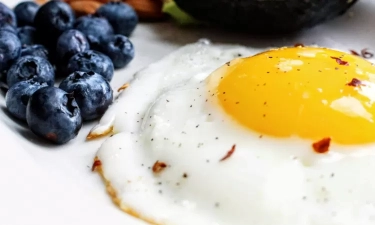 Meski Kaya Akan Protein, Simak 7 Dampak Mengonsumsi Telur Setiap Hari