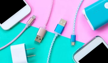 Seperti Hubungan, Kabel Charger Smartphone Juga Gampang Putus Kalau Ngerawatnya Nggak Serius
