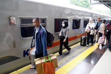 Evaluasi Pelaksanaan Arus Mudik, Jokowi Setujui Tambah Rest Area hingga Perjalanan Kereta Api