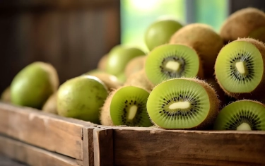 Intip 8 Manfaat Sehat Buah Kiwi untuk Tubuh Anda, Solusi Miliki Kulit dan Pencernaan Sehat Alami!