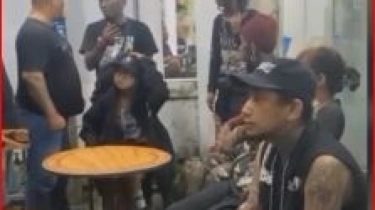 Anak Punk Ketahuan Nyuri Rexona Di Minimarket : Gagal Wangi