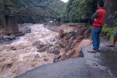 Banjir Bandang di Sumatera Barat, 14 Orang Meninggal