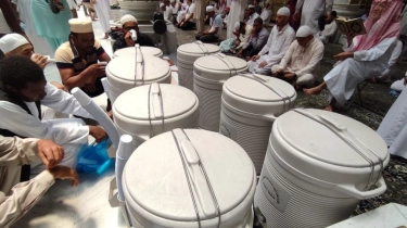 5 Liter Cukup! Kemenag Larang Jemaah Haji Selundupkan Air Zamzam