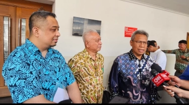 Rektor UP 45 Serahkan Amicus Curiae Sidang Eks Dirut Pertamina Karen Agustiawan ke PN Jakpus