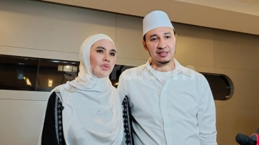 Kartika Putri Sentil Penampilan Muslimah yang Berhijab tapi Pakai Rok Sepanjang Betis: Jangan Dibenarkan