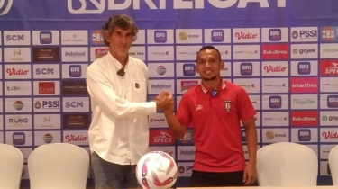 Pelatih Bali United Berharap VAR Percepat Wasit Ambil Keputusan