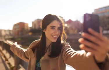 Tes Kepribadian: Gaya Selfie yang Diunggah di Media Sosial Mengungkapkan Sifat Seseorang, Nomor 6 Dinilai Teliti