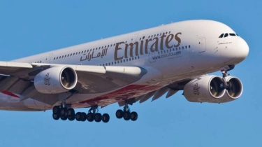 Terbang Tinggi Bersama Emirates! Peluang Emas Menjadi Awak Kabin Terbuka Lebar di Jakarta!