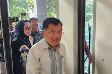 Sambangi PN Jakpus, Jusuf Kalla Jadi Saksi Meringankan untuk Karen Agustiawan