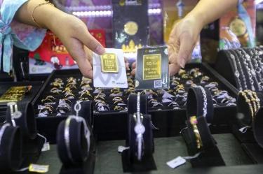 Harga Emas Antam pada Perdagangan Akhir Pekan Rp 1.350.000 per Gram, Kalau Jual Laku Segini