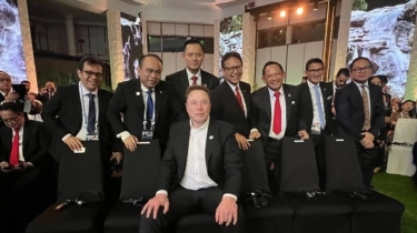 Menteri dan Wamen Kabinet Indonesia Maju Foto Bareng Elon Musk di Seremoni World Water Forum 2024