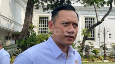 Menteri AHY Jalan Kaki ke Acara Pembukaan World Water Forum 2024