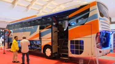 Menhub Dorong Kolaborasi Konversi Bus Listrik Antara Dunia Akademik dan Industri