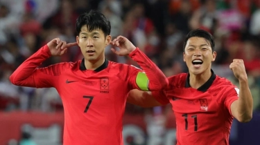 Son Heung-min Salah Tingkah Dikerubungi Kaum Hawa, Ekspresinya Bikin Gemes