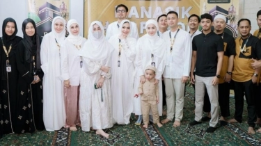 Siap Berangkat ke Tanah Suci, Ini 5 Momen Raffi Ahmad dan Nagita Slavina Ikuti Manasik Haji Furoda: Tampil Serba Putih!
