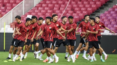 Statistik 4 Bek Kiri Timnas Indonesia di Klub: Nasib Calvin Verdonk dan Pratama Arhan di Liga Bak Langit dan Bumi