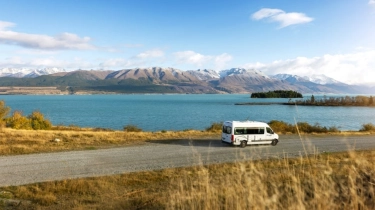 Inspirasi Liburan Ala Artis, Ini Tips Traveling dengan Campervandi Selandia Baru