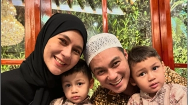 Jarang Terlihat Bersama, Ini 5 Potret Mesra Baim Wong dan Paula Verhoeven