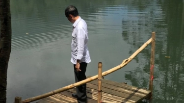 Tagih Janji Jokowi Sungai Citarum Bersih Dalam 7 Tahun: Kini Jadi Lautan Sampah