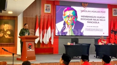 Curhat saat Mahfud MD jadi 'Dosen Dadakan' di PDIP, Hasto Kristiyanto: Hukum Kini Sering Kali Ditunggangi