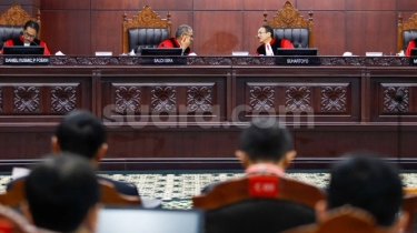 Pakar UGM Sebut Hakim MK Tahu 'Dosa' Jokowi di Pilpres 2024, Kenapa Tetap Menangkan Prabowo-Gibran?