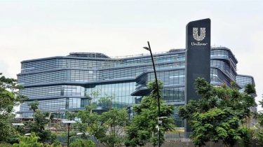 RUPS UNVR Tercoreng, Aktivis Bawa Ribuan Sampah Plastik Unilever di Kantor Pusat BSD