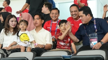 Nonton Timnas Indonesia U-16 di Stadion Manahan, Selvi Ananda Pakai Sandal Setara 7 Kali Lipat UMR Solo