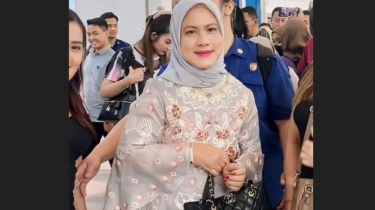 Pergi ke Nikahan Keponakan, Lipstik Ungu Iriana Jokowi Bikin Salfok Netizen