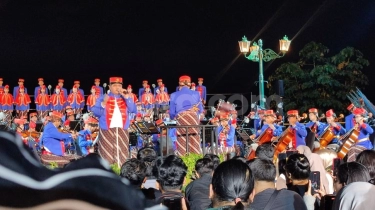 Ramaikan Konser Yogyakarta Royal Orchestra, Ndarboy Genk Deg-degan Nyanyi Anak Lanang