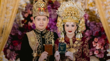 Mas Kawin 400 Gram Warnai Pernikahan Beby Tsabina dan Rizki Natakusumah, Netizen Singgung Jalan Rusak di Pandeglang