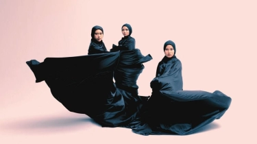 Glastonbury Takluk! Profil Voice of Baceprot: Band Metal Hijab Asal Garut Guncang Inggris