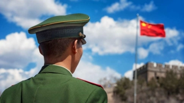 Pria di Tiongkok Tak Sengaja Temukan Rahasia Militer Lewat Tumpukan Buku Bekas, Pihak Berwenang Gercep Lakukan Ini