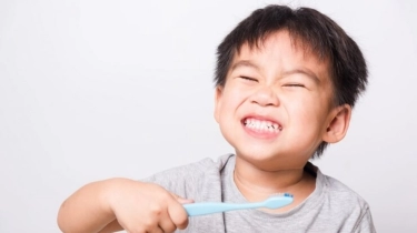 Orangtua Mesti Tahu, Ini Tips Ajak Anak Rutin Sikat Gigi