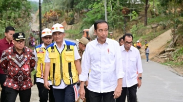 Kunker ke IKN di Hari Libur, Jokowi Ngecek Kantor Presiden dan Istana Negara