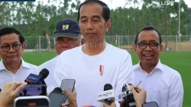 Jokowi soal Airlangga Mundur: Itu Urusan Internal Partai, Tanyakan ke Golkar