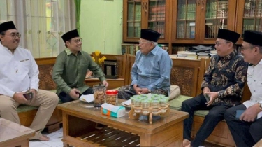 Cak Imin Sambangi Sesepuh NU KH Syukron Ma'mun, Silaturahim Jelang Muktamar PKB