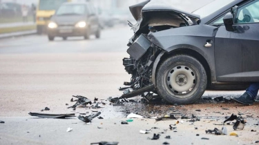 Detik-detik Menegangkan Saat Wanita Minnesota Coba Remukkan Pacar dengan Mobil di Tengah Jalan