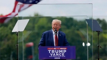 Takut Ditembak Lagi, Donald Trump Pidato di Balik Dinding Kaca Anti Peluru