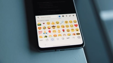 Penyebab Tampilan Bentuk Emoji Berbeda di iPhone dan Android