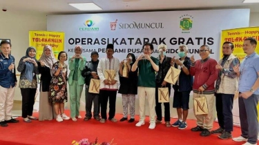 Tingkatkan Kualitas Hidup Masyarakat, Perusahaan Jamu Ini Gelar Operasi Katarak Gratis di Bogor