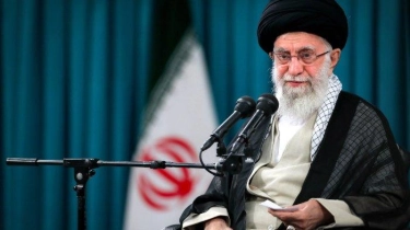 Ayatollah Ali Khamenei Desak Investasi di AI, Buka Peluang Perundingan Nuklir dengan AS