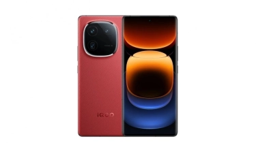 Perang Ponsel Akhir Tahun: iQOO 13 vs Realme GT 7 Pro Siap Meluncur?