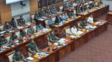 Rapat Bareng Kemenhan dan Panglima, Anggaran hingga Target TNI di Masa Transisi Jokowi - Prabowo Dibahas DPR Hari Ini