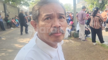 Ikut Berjubel di Depan Katedral, Curhatan Joko Rela Nunggu Berjam-jam Demi Lihat Paus Fransiskus