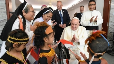 Makna Mendalam di Balik Gelar Paus: Pemimpin Spiritual Umat Katolik