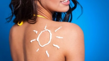 Bye-Bye Lengket! Sunscreen Gel SPF 30 Ini Nyaman Banget Dipakai Seharian