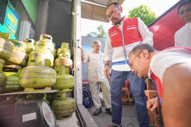 Lakukan Sidak, Dirut Pertamina Patra Niaga Pastikan Elpiji 3 Kg di Tangsel Aman