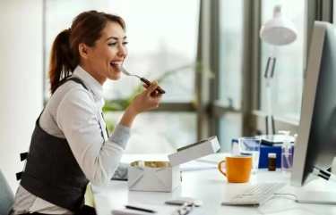 Kenali 6 Cara Menjaga Kesehatan Mental di Tempat Kerja, Mengutamakan Pola Makan Sehat hingga Mindfulness